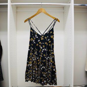 Summer Dress: Dark floral prints